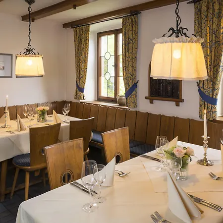 Landhotel-restaurant Adler Hotel